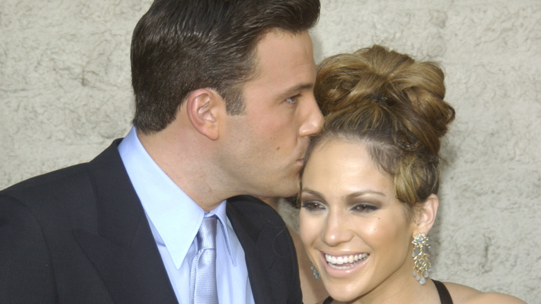 Ben Affleck kissing Jennifer Lopez