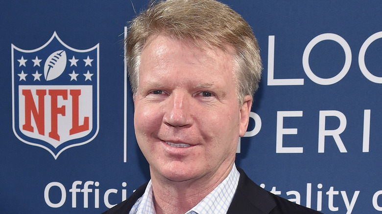 Phil Simms wincing