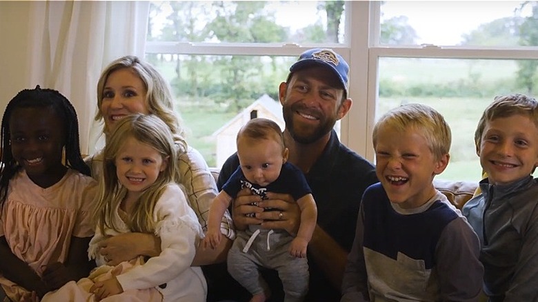 Dave and Jenny Marrs with five children