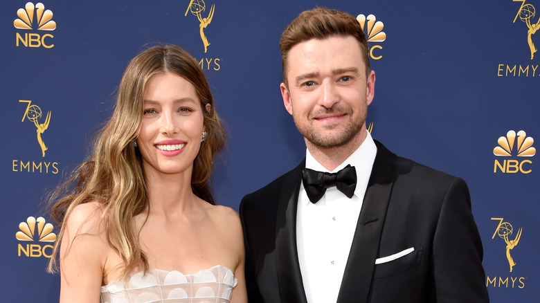 Justin Timberlake and Jessica Biel smiling