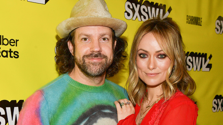 Jason Sudeikis and Olivia Wilde smiling