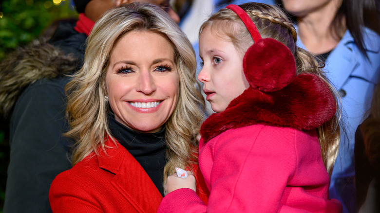  Ainsley Earhardt red coat smiling