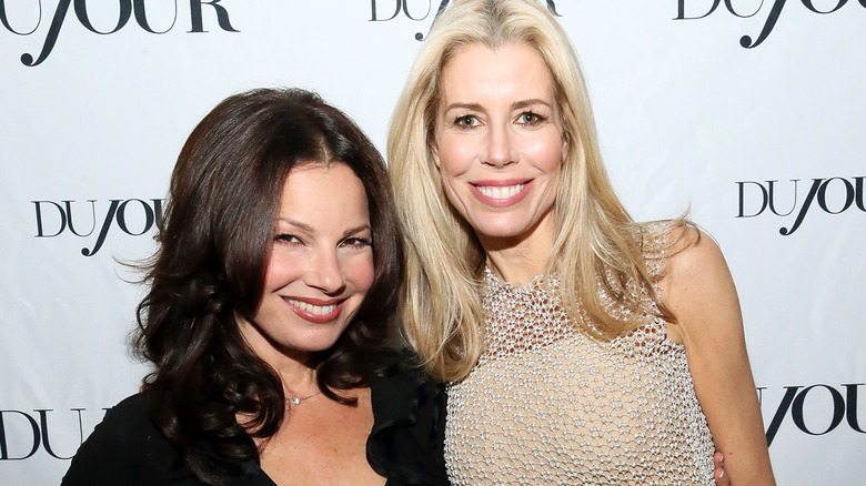 Fran Drescher and Aviva Drescher smiling