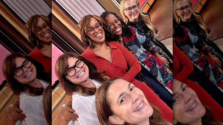 Gayle King and others posing for a selfie