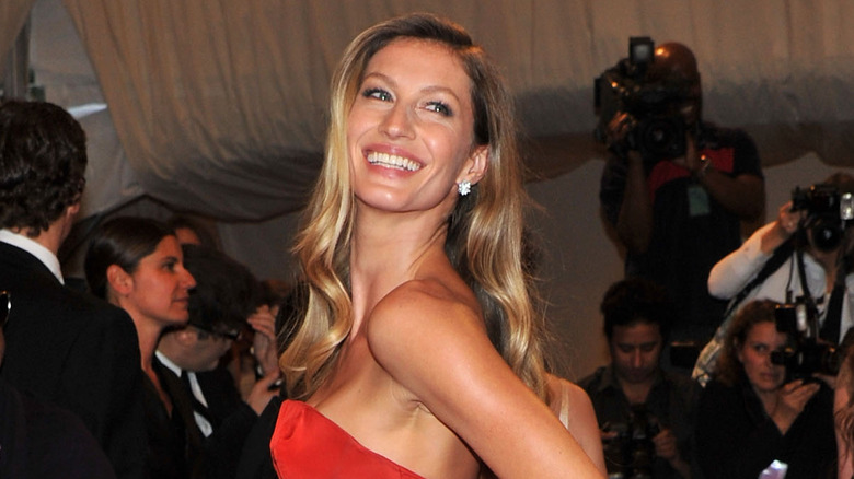 Gisele Bundchen at an event 