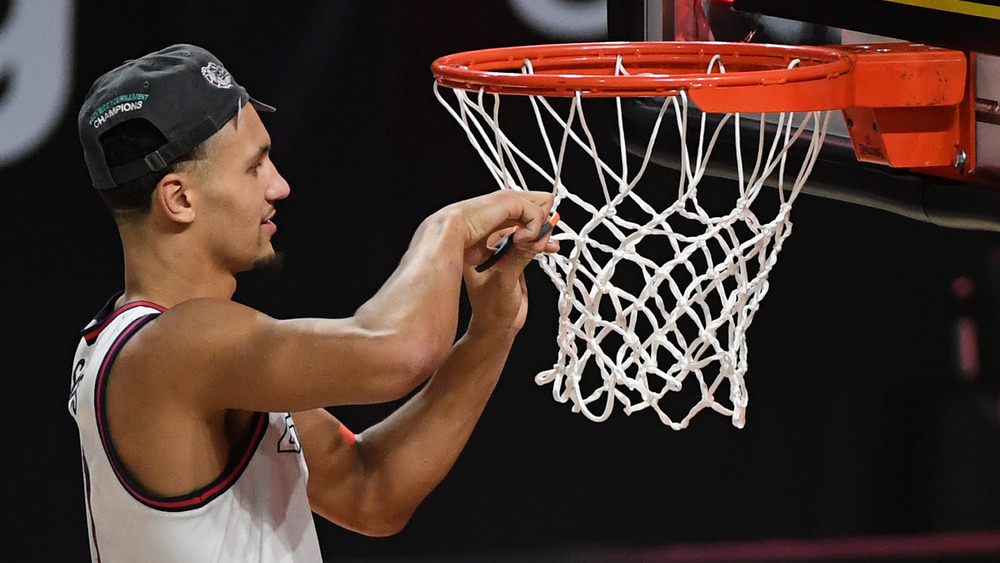 Jalen Suggs cutting down net