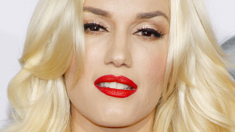 Gwen Stefani posing at an event