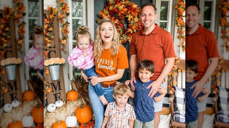 Jen Lilley posing with family