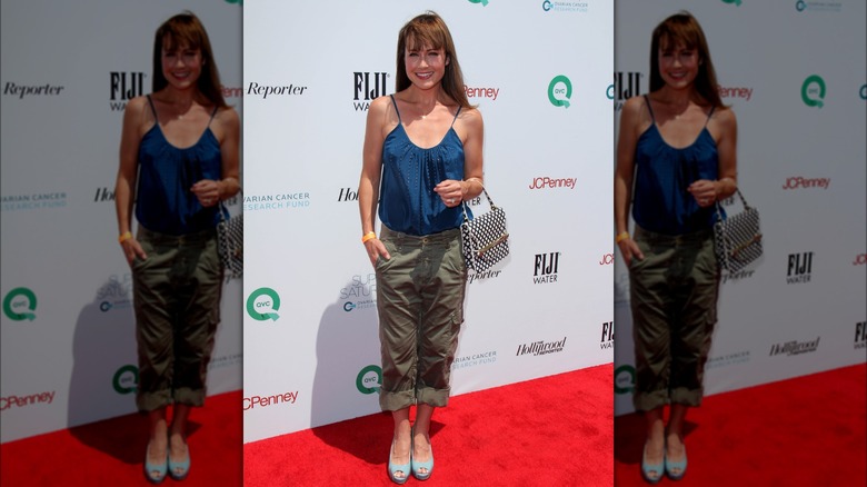 Nikki DeLoach green cargo pants