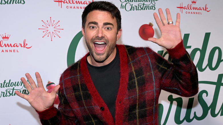 Jonathan Bennett poses at Hallmark's "Countdown to Christmas."