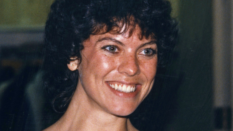 Erin Moran smiling for the cameras