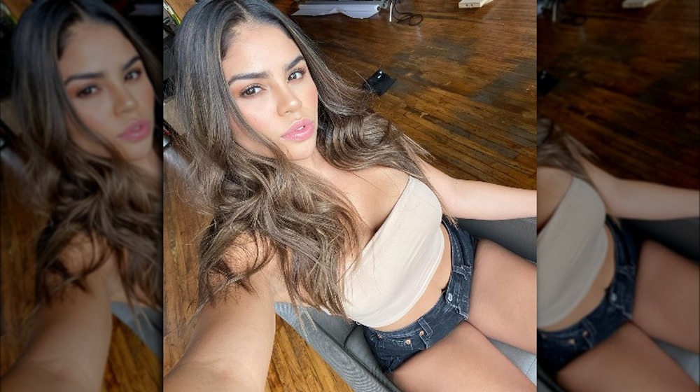 Fernanda Flores is no stranger to posting sultry selfies on Instagram