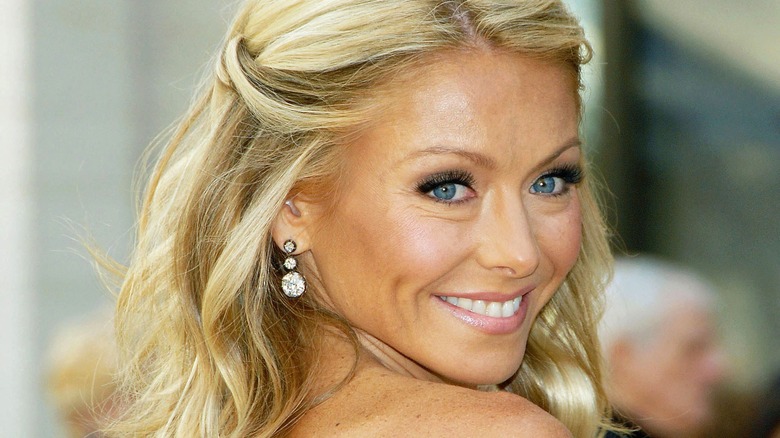 Has Kelly Ripa Ever Had Plastic Surgery