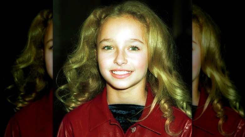 Young Hayden Panettiere smiling