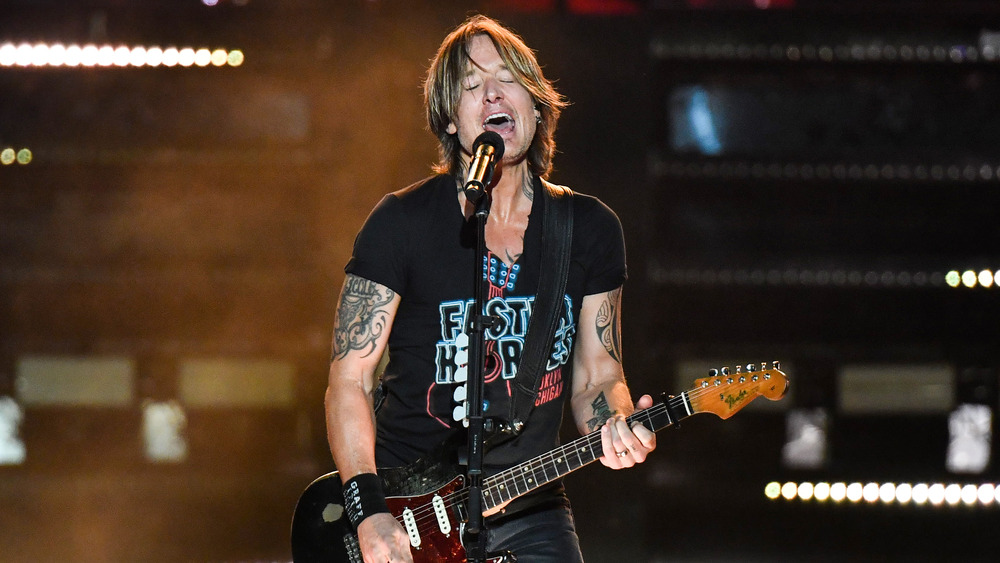 Keith Urban on stage 