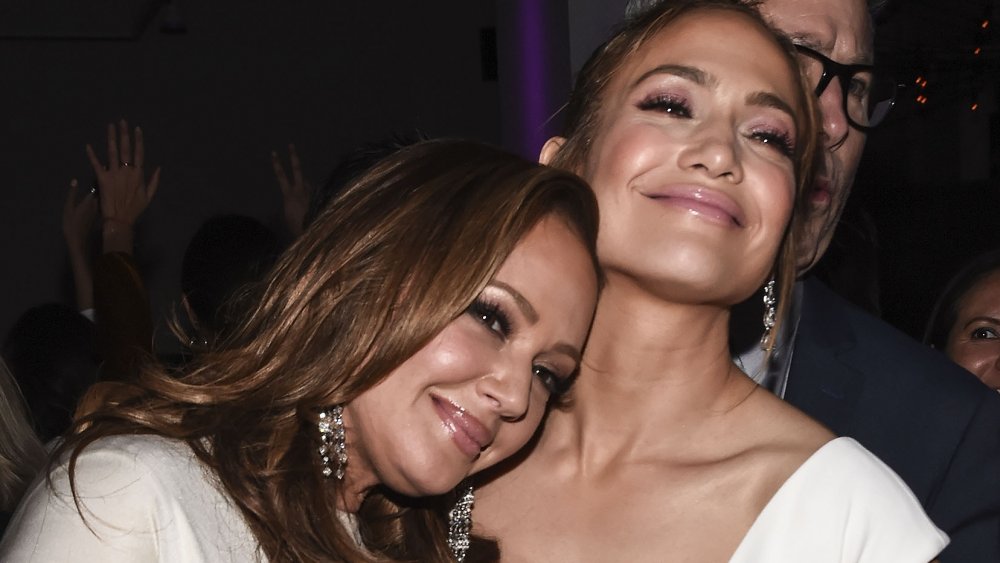 Leah Remini, Jennifer Lopez