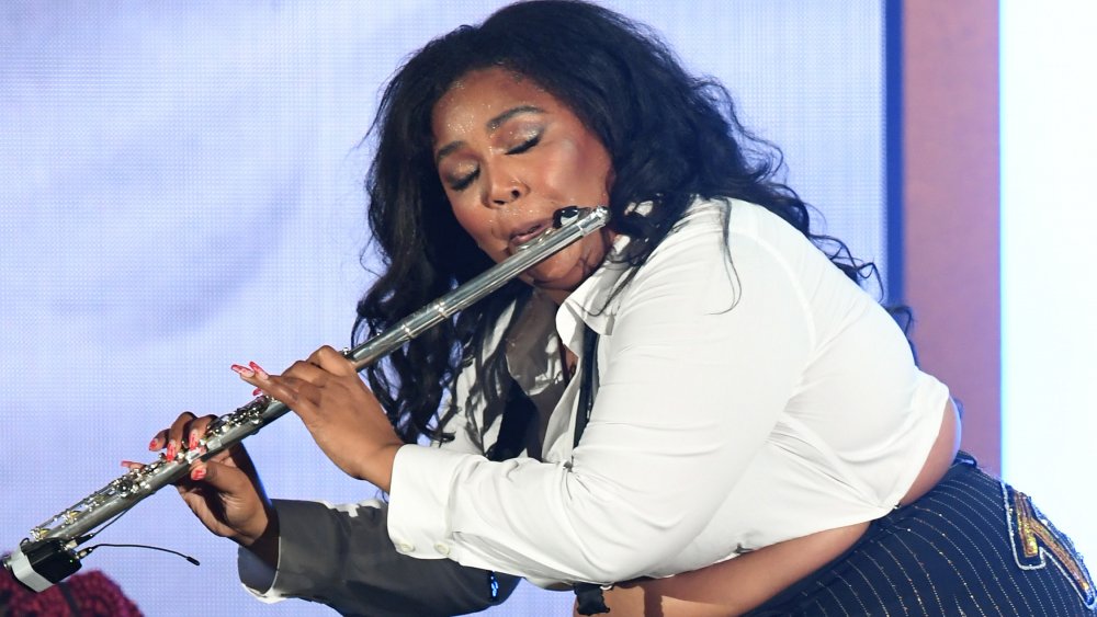 Heres How Lizzo Got Started Playing The Flute 8662