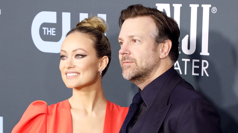 Olivia Wilde and Jason Sudeikis smiling