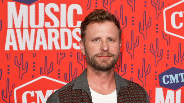 Dierks Bentley red carpet 