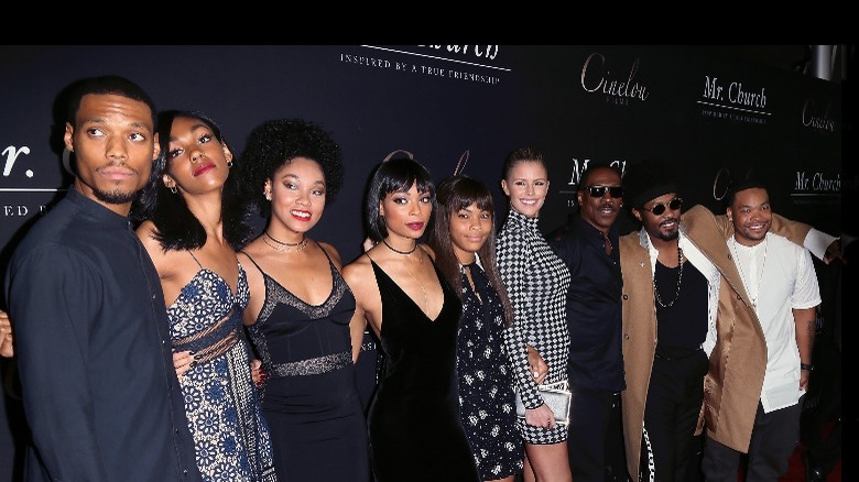 Eddie Murphy and most of his kids in 2016