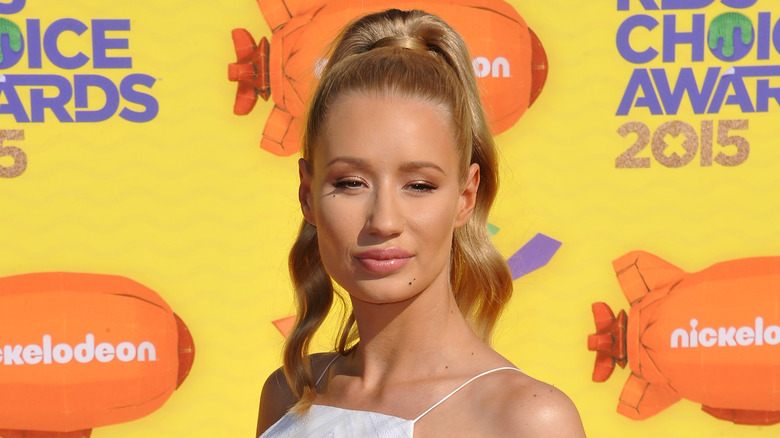 Iggy Azalea smiling