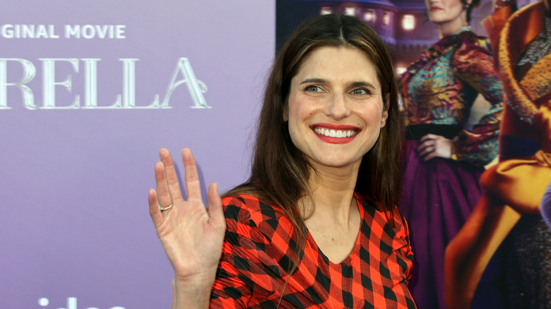 Lake Bell waving