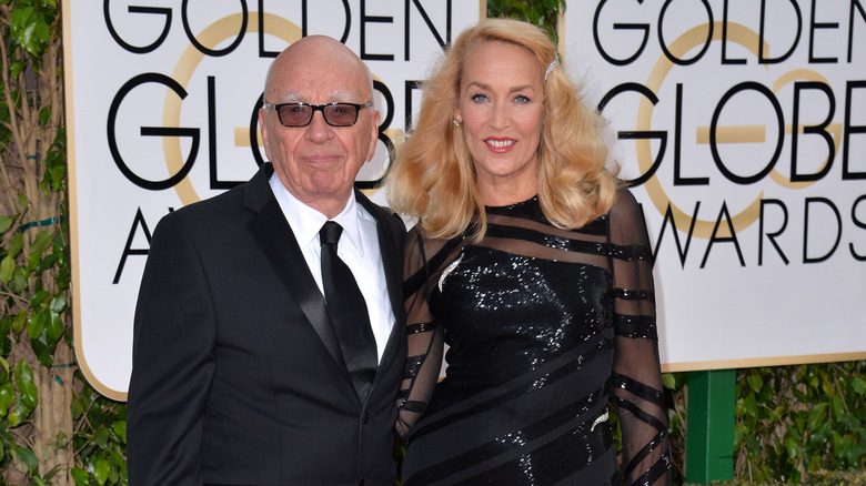 Rupert Murdoch, Jerry Hall posing