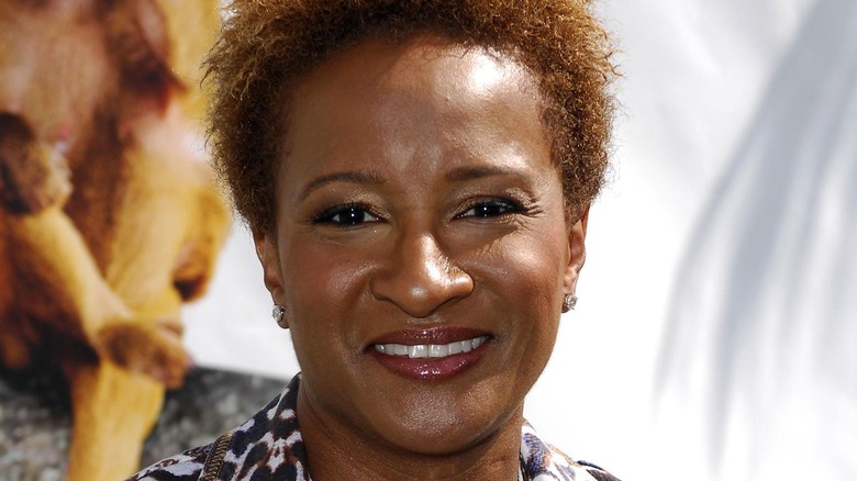 Wanda Sykes with short hair, smiling