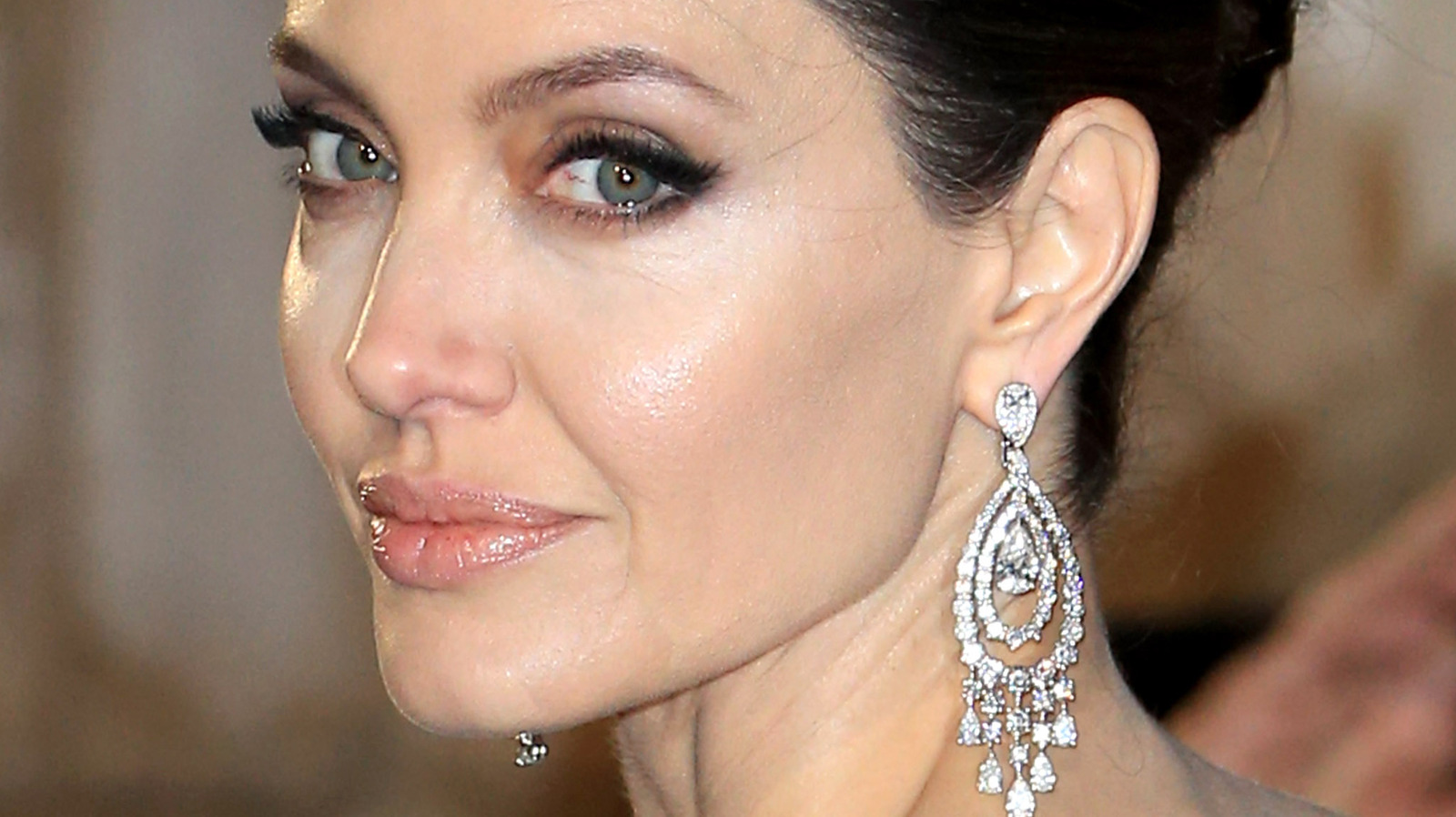 Here's What Jolie Looks Without