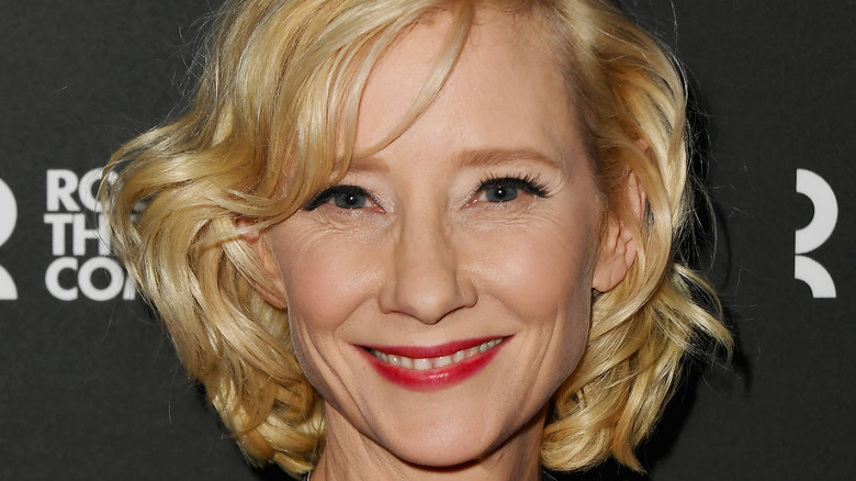 Anne Heche red lipstick