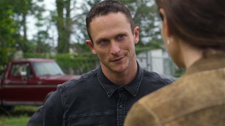 Jonathan Tucker as Dylan