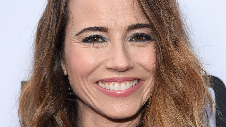 Linda Cardellini grinning