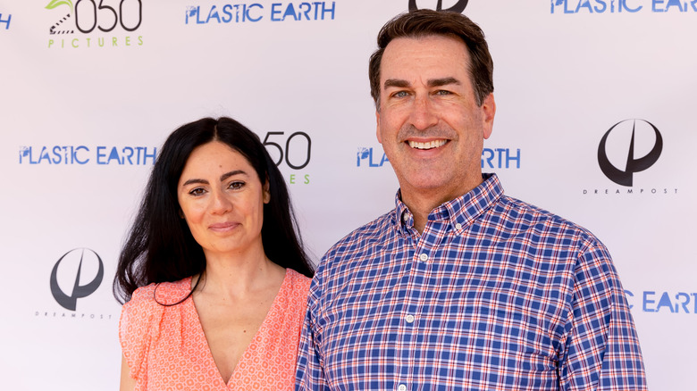 Kasia Kay and Rob Riggle smiling