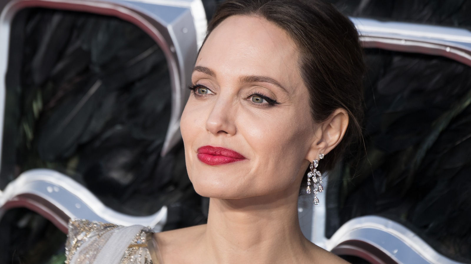 Heres Why Angelina Jolie Doesnt Believe In Monogamy 0413