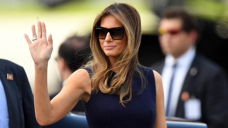 Melania Trump waving