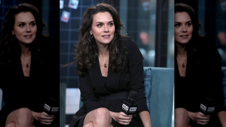 Hilarie Burton at the BUILD series to discuss "A Christmas Wish"