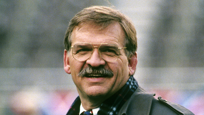 Dan Dierdorf portrait with glasses