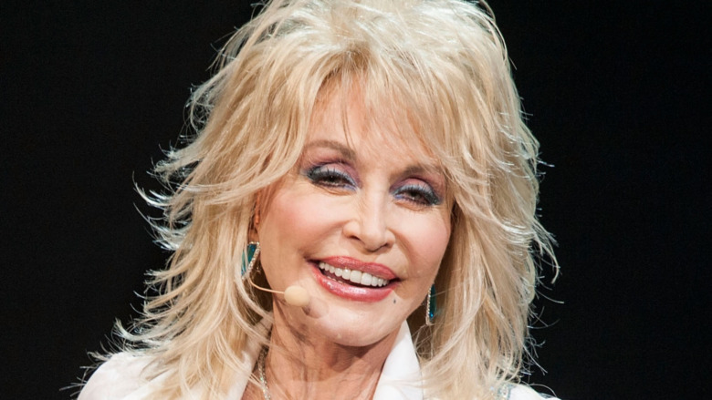 Dolly Parton performing