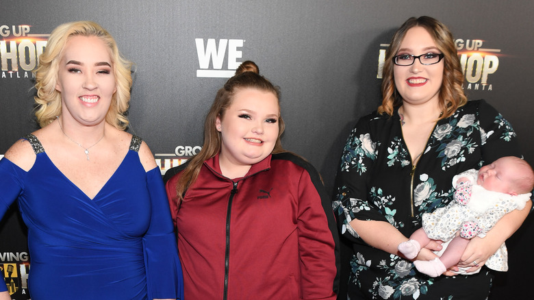 Mama June Shannon, Honey Boo Boo and Lauren Efird on the red carpet