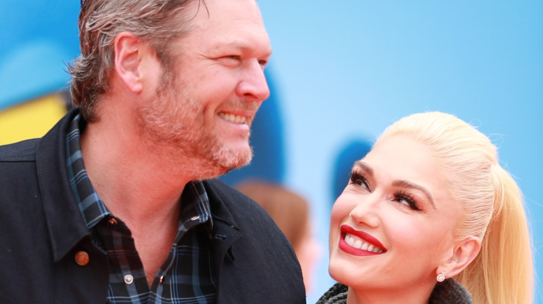 Gwen Stefani, Blake Shelton, smiling, Gwen looking at Blake happily