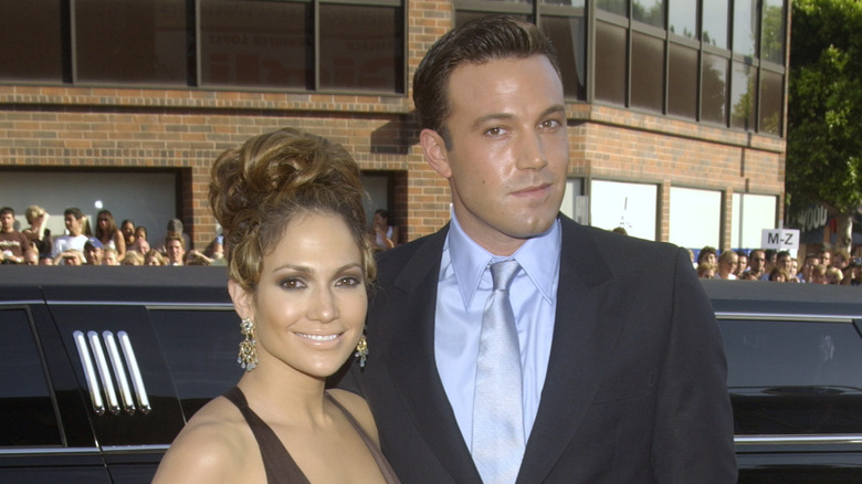 Jennifer Lopez and Ben Affleck posing