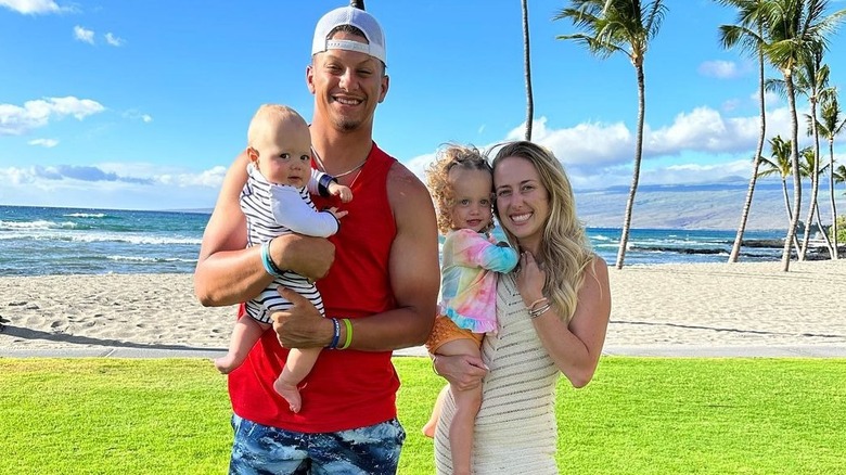 Patrick and Brittany Mahomes with their kids