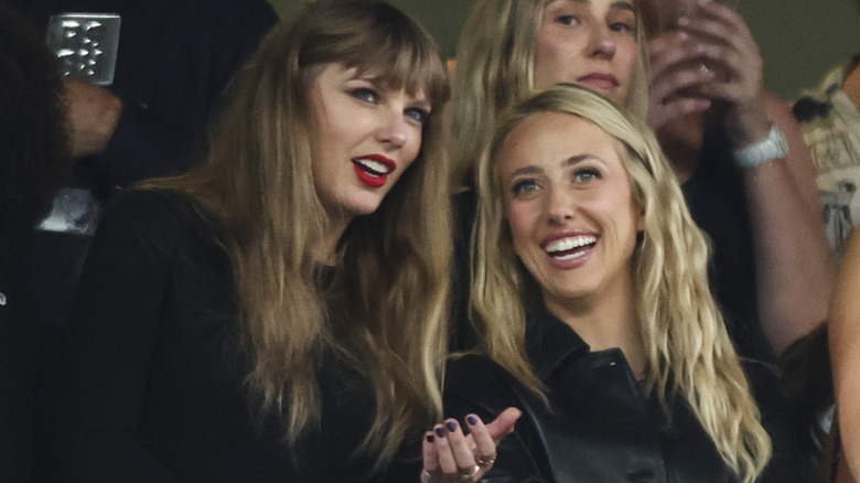 Taylor Swift and Brittany Mahomes talking