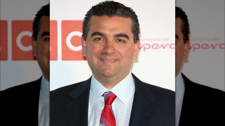 Buddy Valastro posing for cameras