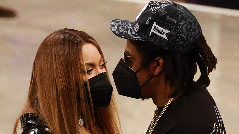 Beyoncé and Jay-Z share an intimate moment