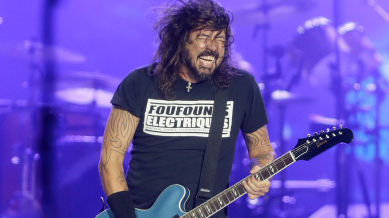 Dave Grohl performing