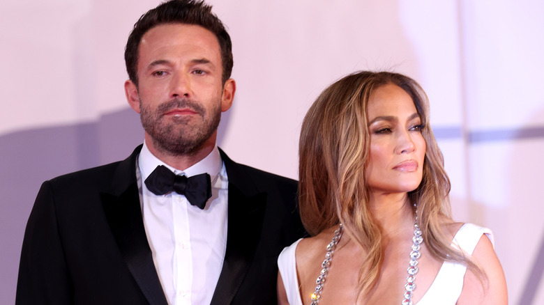 Ben Affleck and Jennifer Lopez posing