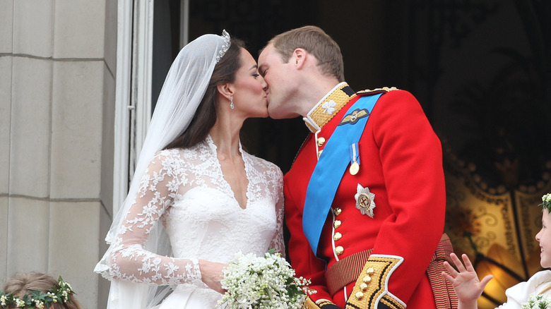 Kate and Prince William kiss