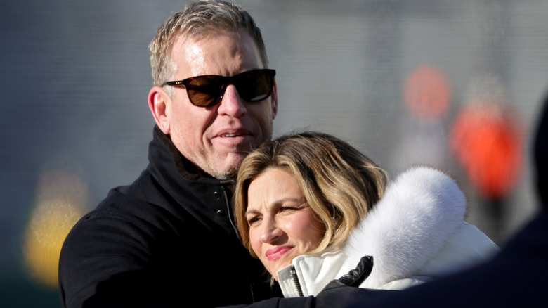 Troy Aikman Erin Andrews hug 