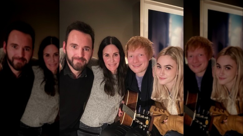 Johnny McDaid, Ed Sheeran, Courteney Cox and Coco Arquette pose together